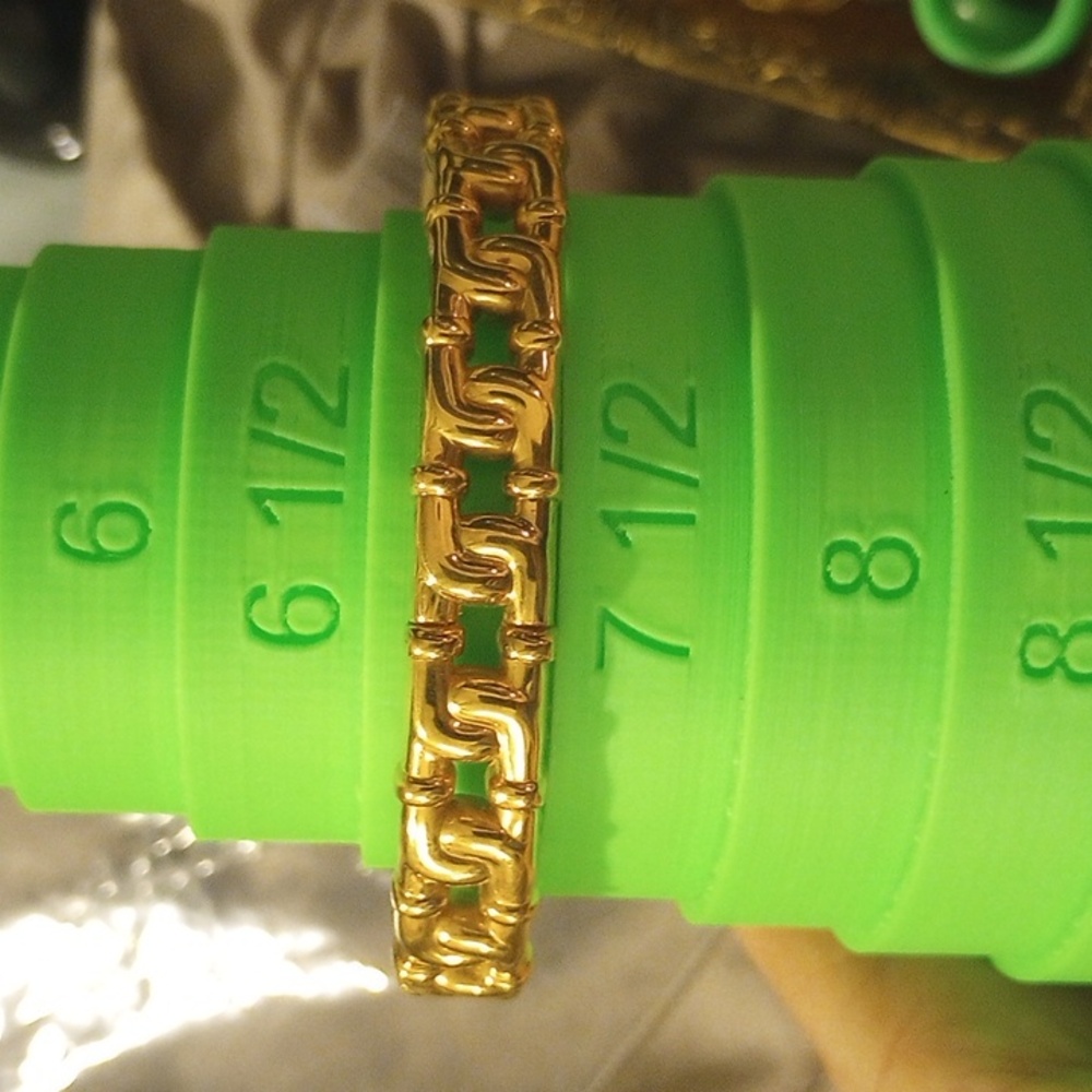 Joan Rivers Gold Chain Link Cuff Bracelet - Picture 3 of 5